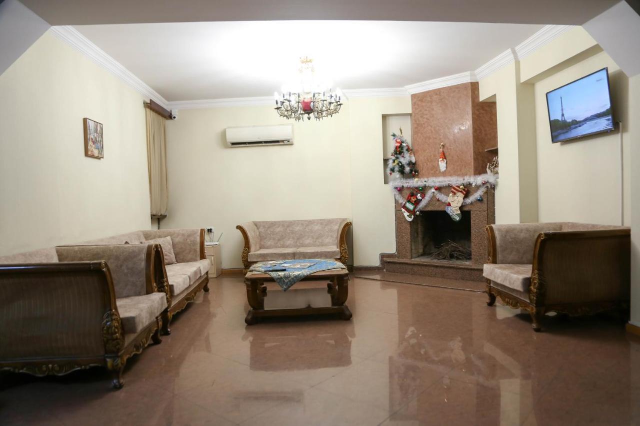 7 Star Bed & Breakfast Tbilisi Luaran gambar